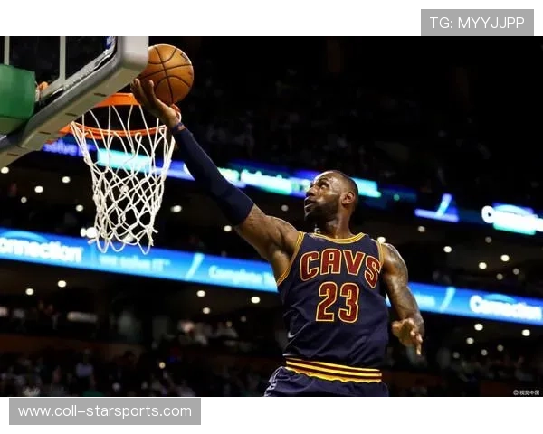 河南队的一次穿透传球呈现出绝佳读秒配合